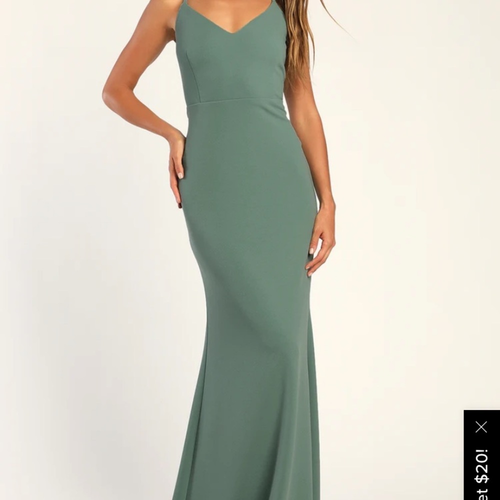 NWT Lulu’s Gown! Perfect for Prom!